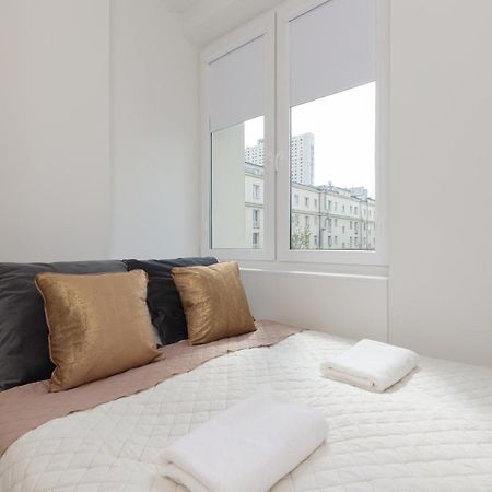 Fashionable City Center Apartment By Noclegi Renters Varşovia Exterior foto
